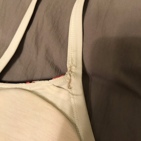 Lululemon Rise and Run sports bra - Picture 5 of 5